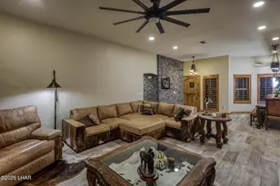 3305 Crestwind Dr, Lake Havasu City, AZ 86404 - Photo 9