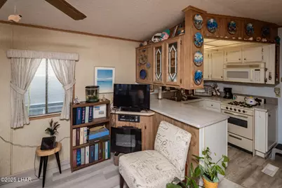 555 Beachcomber Blvd #B12, Lake Havasu City, AZ 86403 - Photo 9