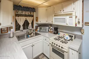 555 Beachcomber Blvd, Lake Havasu City, AZ 86403 - Photo 11