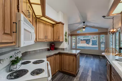 1905 Victoria Farms Rd #137, Lake Havasu City, AZ 86404 - Photo 11