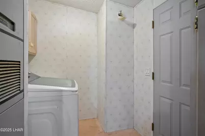 16693 N Lakeside Dr, Dolan Springs, AZ 86441 - Photo 19