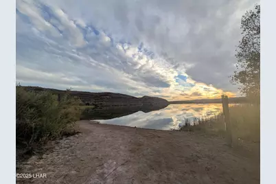 1084 Riverside Dr, Lake Havasu City, AZ 86404 - Photo 13