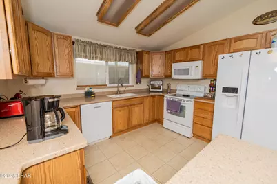 9475 Blackrock Dr, Parker, AZ 85344 - Photo 5