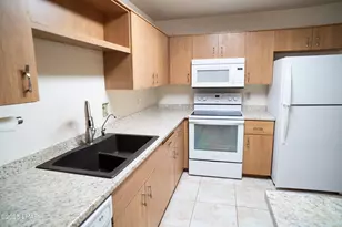 2094 Mesquite Ave, Lake Havasu City, AZ 86403 - Photo 9