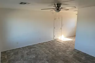 6614 W Brook Dr, Golden Valley, AZ 86413 - Photo 7