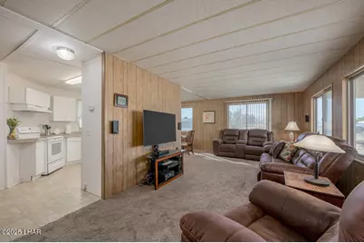 12858 S Apache Pkwy, Golden Shores, AZ 86436 - Photo 15