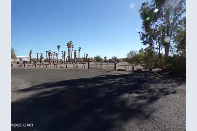 27992 Norris Ave, Bouse, AZ 85325 - Photo 9