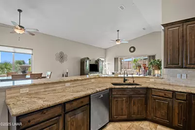 662 Island Dr, Lake Havasu City, AZ 86403 - Photo 13