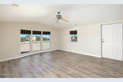 400 N Moon Mountain Ave, Quartzsite, AZ 85346 - Photo 13
