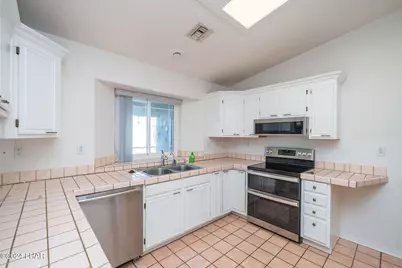 3255 Thundercloud Dr, Lake Havasu City, AZ 86406 - Photo 11