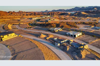 2404 Desert Rdg Ct W, Lake Havasu City, AZ 86406 - Photo 3