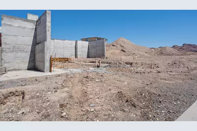 2404 Desert Rdg Ct W, Lake Havasu City, AZ 86406 - Photo 9