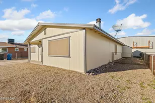 2012 Kingston Dr, Bullhead City, AZ 86442 - Photo 5