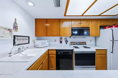 2085 Mesquite Ave #5, Lake Havasu City, AZ 86403 - Photo 9