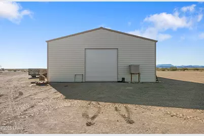 39191 Avenue 42 E, Salome, AZ 85348 - Photo 13