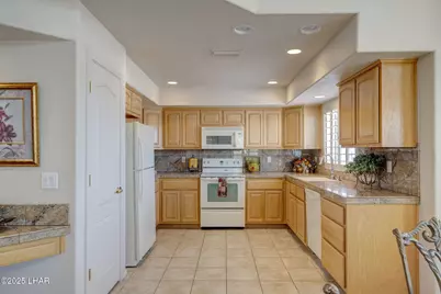3996 Coral Reef Ct, Lake Havasu City, AZ 86406 - Photo 13