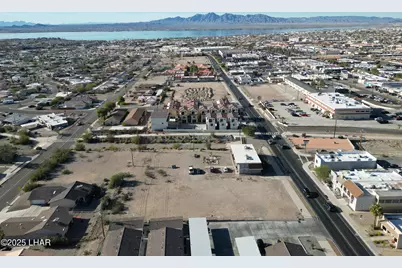 2054 Swanson Ave, Lake Havasu City, AZ 86403 - Photo 9