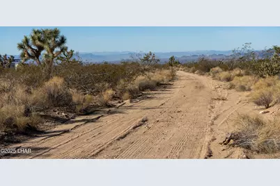 Lot 141 E Navajo Dr, Yucca, AZ 86438 - Photo 25