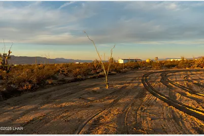 Lot 65 S Cameron Rd, Yucca, AZ 86438 - Photo 9