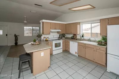 3375 Hassayampa Dr, Lake Havasu City, AZ 86406 - Photo 15