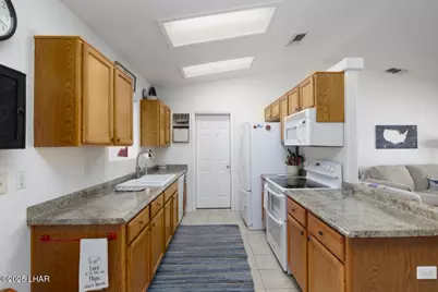 2060 Cosnina Dr, Lake Havasu City, AZ 86403 - Photo 9