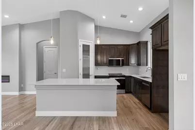 3127 Iroquois, Lake Havasu City, AZ 86404 - Photo 5