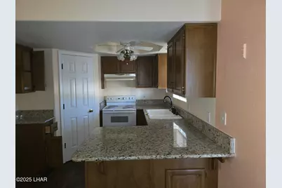 3221 Jamaica Blvd S, Lake Havasu City, AZ 86406 - Photo 5