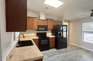 25536 Ochoco Way, Bouse, AZ 85325 - Photo 11