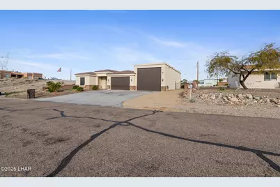 3255 Sombrero Dr, Lake Havasu City, AZ 86404 - Photo 3