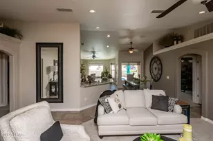 3250 Amigo Dr, Lake Havasu City, AZ 86404 - Photo 9