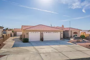 1830 Felicidad Dr, Lake Havasu City, AZ 86404 - Photo 1