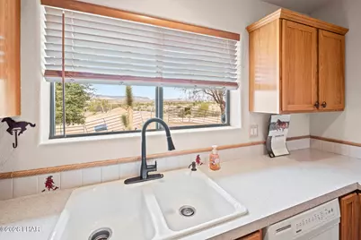 16722 S Lawton Rd, Yucca, AZ 86438 - Photo 37