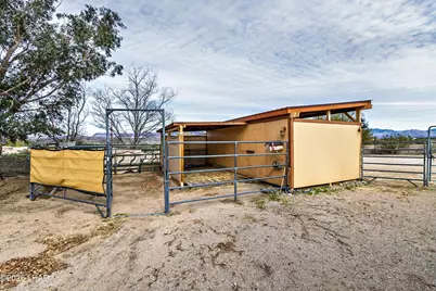 16722 S Lawton Rd, Yucca, AZ 86438 - Photo 29