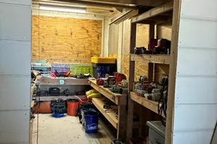 28531 Ron Dee Ct, Bouse, AZ 85325 - Photo 13