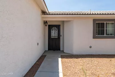 5763 S Desert Lakes Dr, Fort Mohave, AZ 86426 - Photo 9