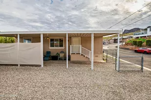 2773 Hillcrest Dr, Parker, AZ 85344 - Photo 9