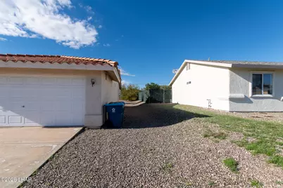 3275 Thunderhead Dr, Lake Havasu City, AZ 86406 - Photo 5