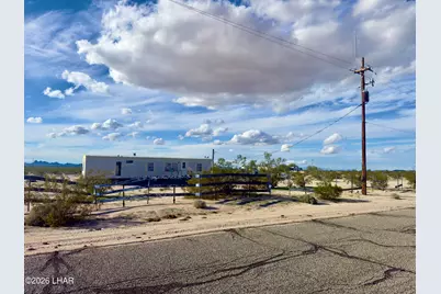 32012 Avenue 41 E, Bouse, AZ 85325 - Photo 1