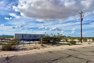 32012 Avenue 41 E, Bouse, AZ 85325 - Photo 1