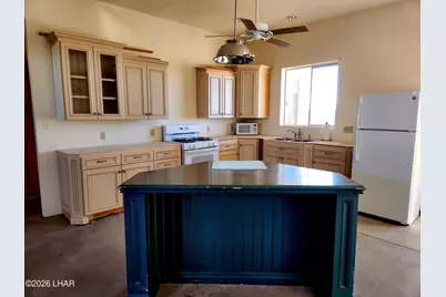 19310 S John Wayne Rd, Yucca, AZ 86438 - Photo 3