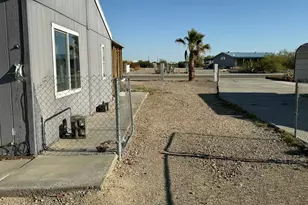 865 W Mountain View Ln, Quartzsite, AZ 85346 - Photo 15