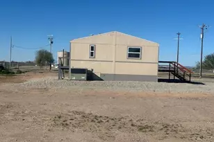 27708 Norris Ave, Bouse, AZ 85325 - Photo 5