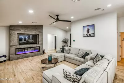 1381 Tamarack Dr, Lake Havasu City, AZ 86404 - Photo 7