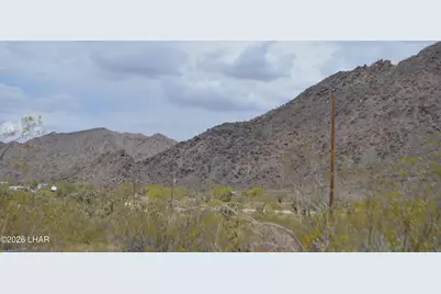 2279 E Margaret Dr, Yucca, AZ 86438 - Photo 79