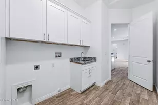 2385 Corwin Rd, Bullhead City, AZ 86442 - Photo 59