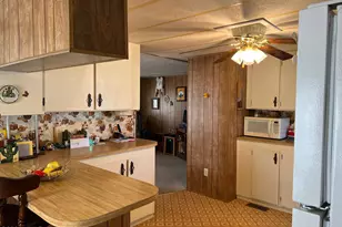 746 W Falcon Dr, Quartzsite, AZ 85346 - Photo 9