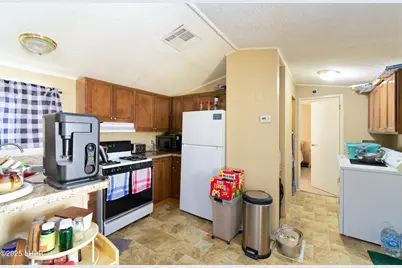 860 S Connor Ln, Quartzsite, AZ 85346 - Photo 13