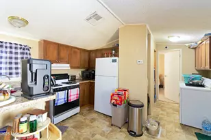 860 S Connor Ln, Quartzsite, AZ 85346 - Photo 13