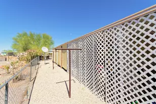 860 S Connor Ln, Quartzsite, AZ 85346 - Photo 21