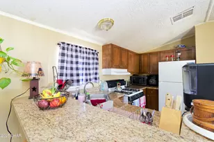 860 S Connor Ln, Quartzsite, AZ 85346 - Photo 17